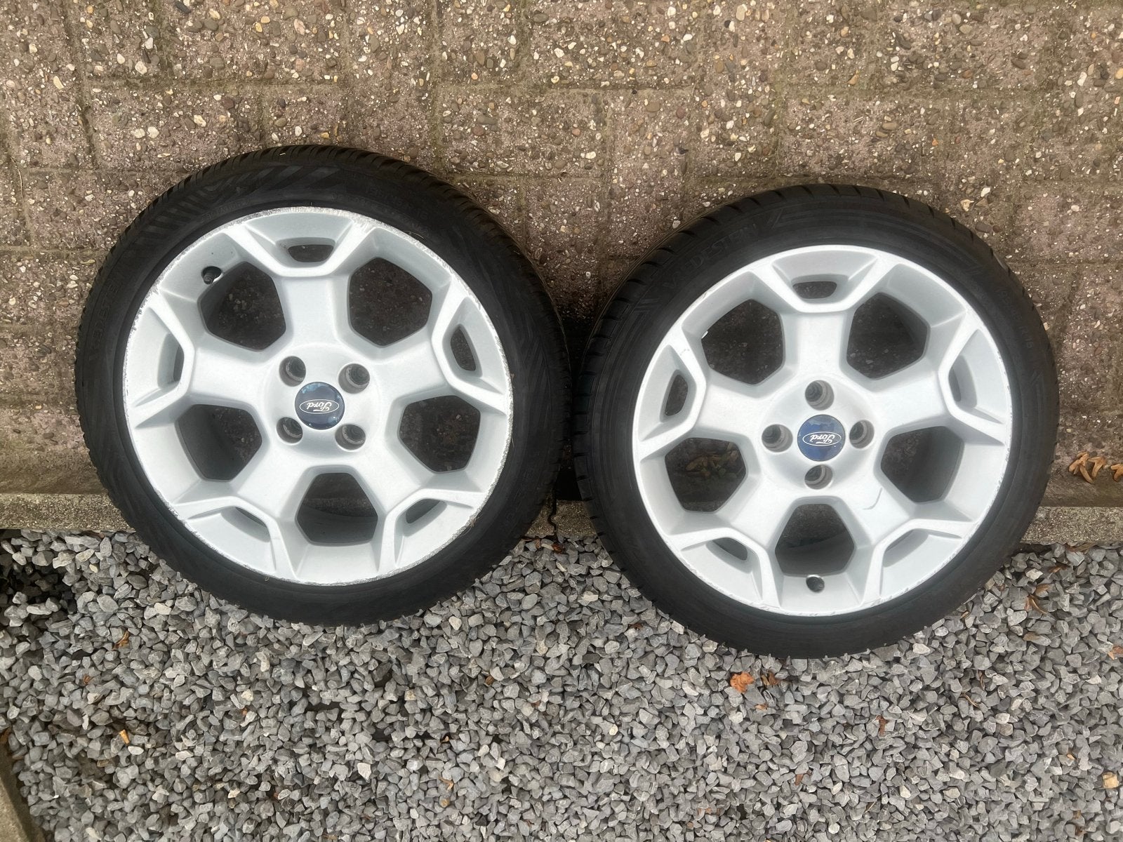 2x Ford Ka velgen met banden, Auto diversen, Ophalen of Verzenden, Gebruikt