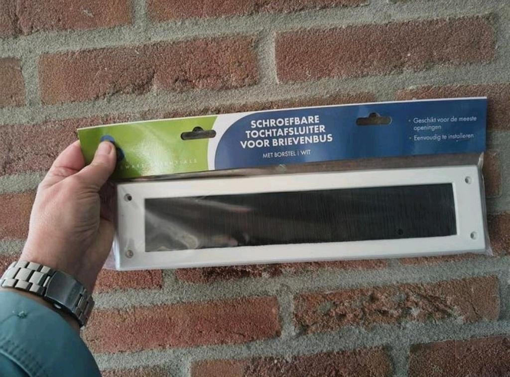 Nieuw! Witte, schroefbaar tocht borstels voor brievenbussen., Ophalen, Nieuw