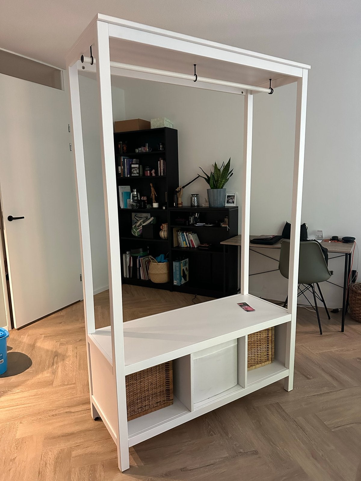 Witte kledingkast met opbergruimte, Ophalen, Gebruikt, 200 cm of meer, 50 tot 100 cm