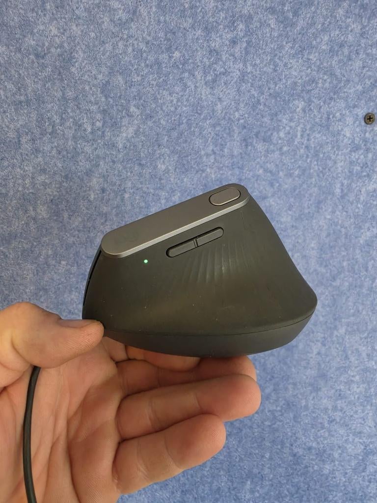 Logitech MX Vertical muis, Computers en Software, Muizen, Ophalen of Verzenden