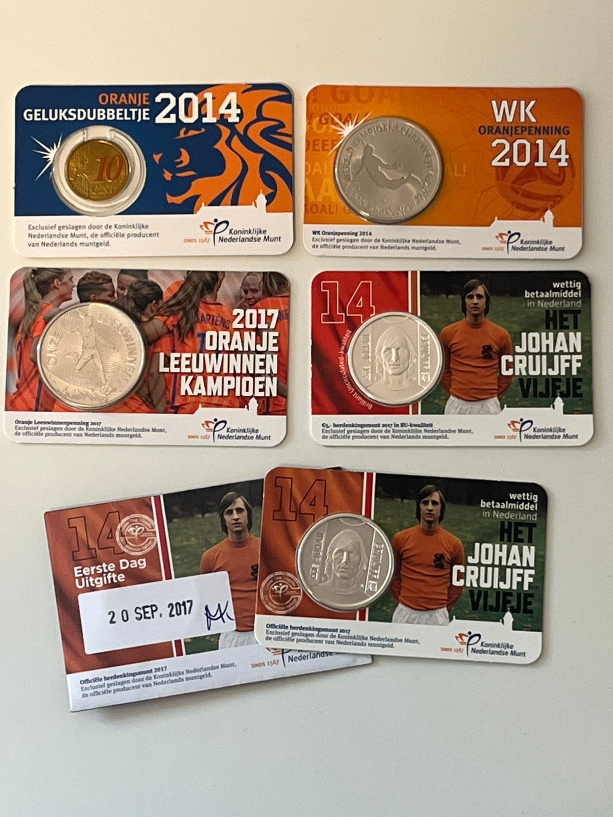 5 verschillende Nederlandse coincards WK Cruijff Oranje KNM, Postzegels en Munten, Munten | Nederland, Verzenden, Koningin Beatrix