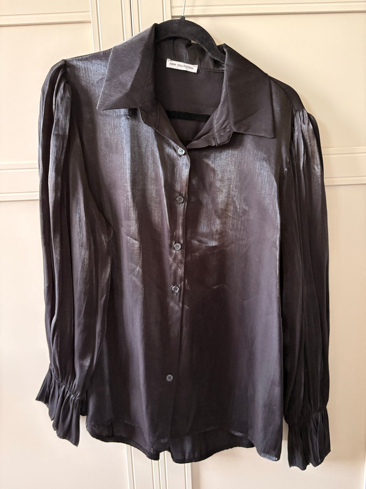 Nieuwe zwarte glanzende dames blouse - One Size, Ophalen of Verzenden, Nieuw, Maat 46/48 (XL) of groter, Zwart