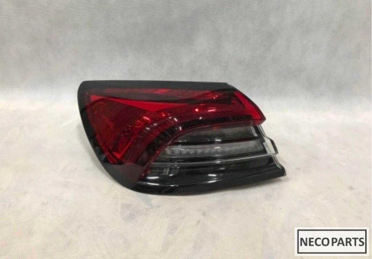 MASERATI QUATTROPORTE FACELIFT LED ACHTERLICHT ORIGINEEL, Auto-onderdelen, Maserati, Gebruikt, -, -