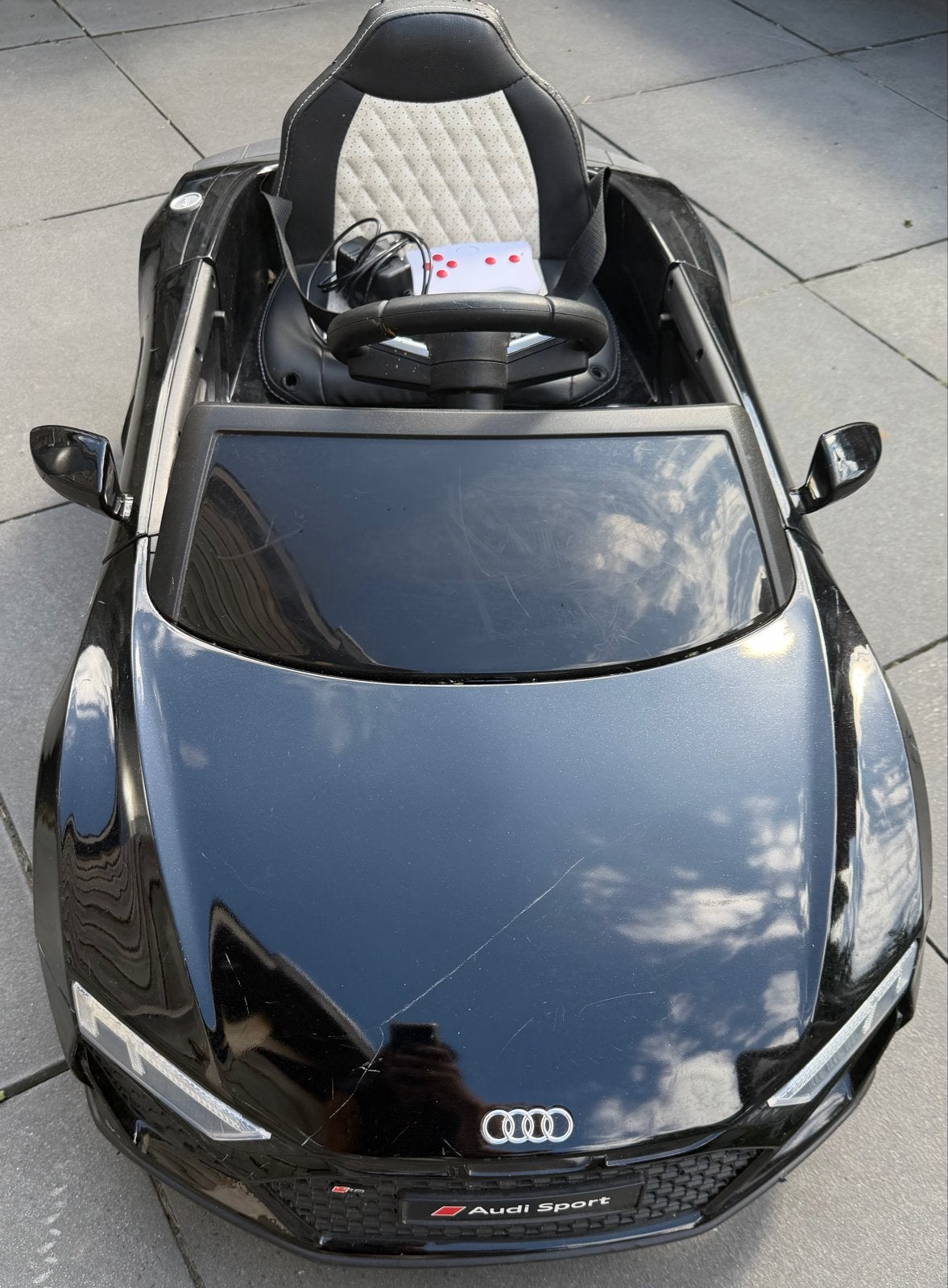 Elektrische kinderauto Audi sport, Ophalen, Gebruikt