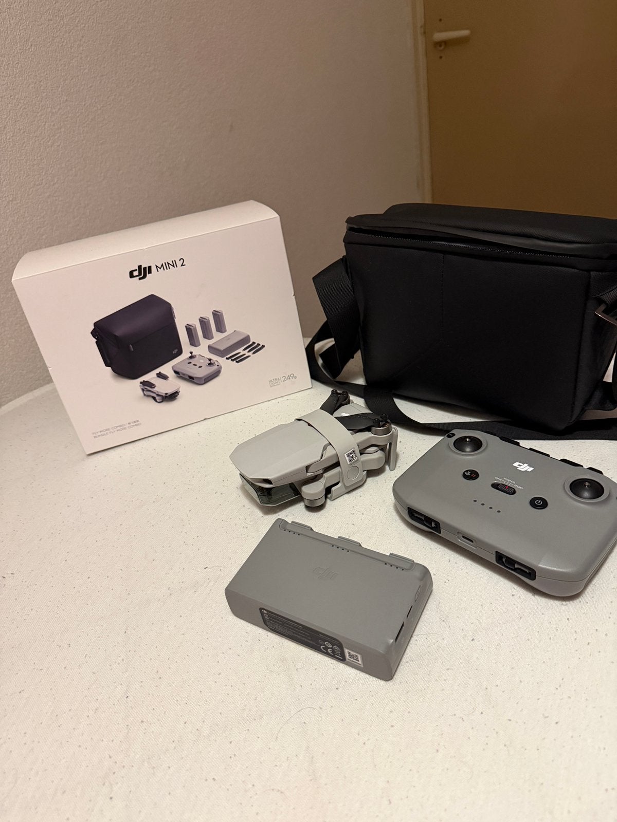 DJI mini 2 combo, Ophalen of Verzenden, Zo goed als nieuw