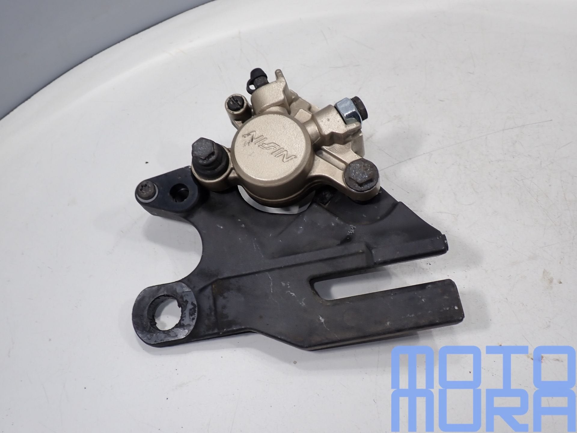 Triumph Tiger 800 2010 - 2014 achterremklauw remklauw achter, Motoren, Gebruikt, -, -, Ophalen of Verzenden