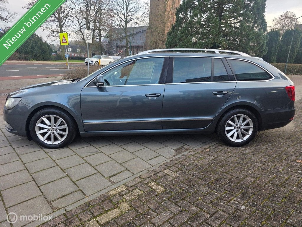 Skoda Superb Combi 1.6 TDI Ambition Business, Auto's, Skoda, Voorwielaandrijving, Gebruikt, 4 cilinders, 23 km/l
