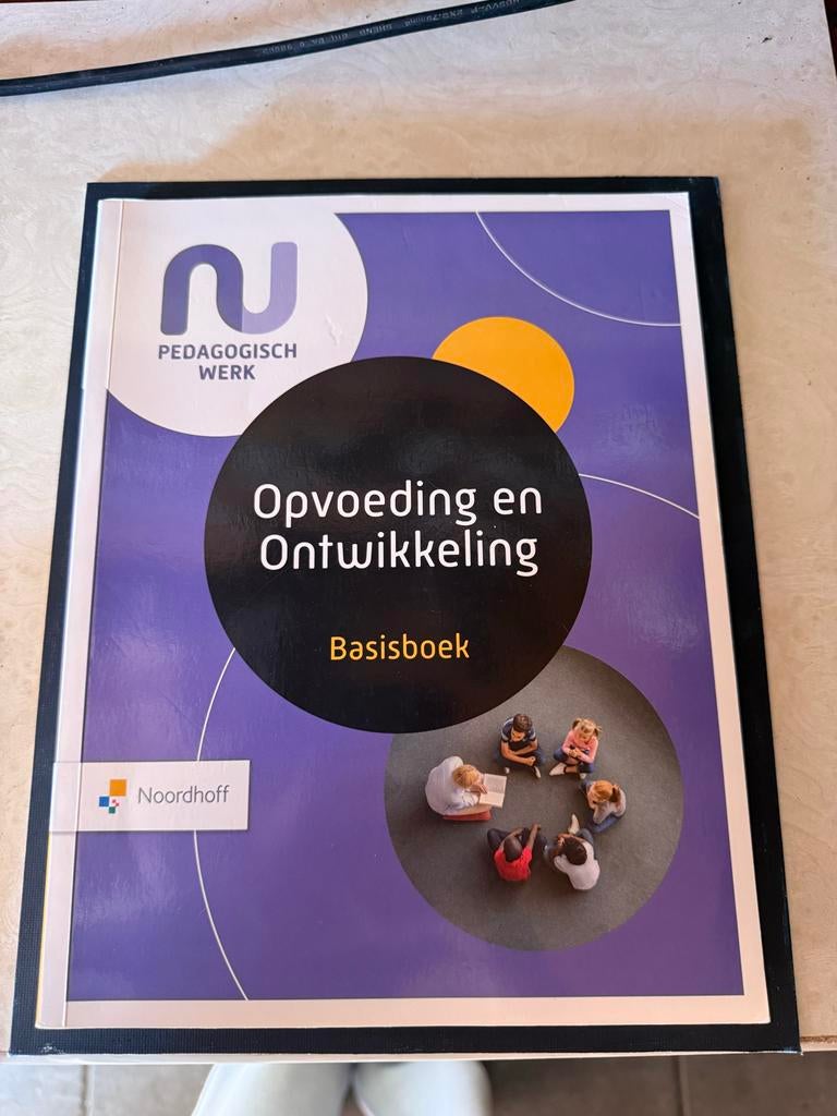 Pedagogisch Werk: Opvoeding en Ontwikkeling Basisboek, Boeken, Ophalen of Verzenden, Gamma, Zo goed als nieuw, MBO