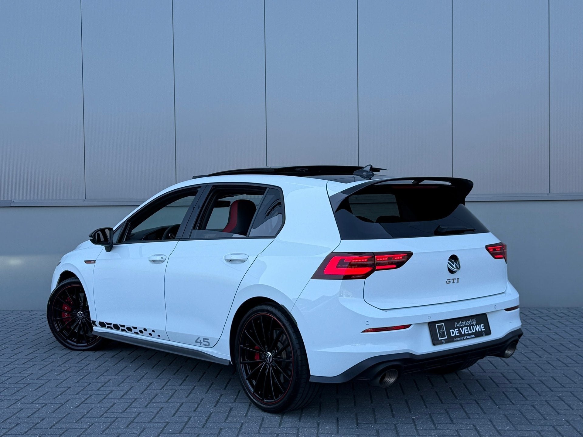 Volkswagen GOLF 2.0 TSI GTI Clubsport 45 Jahre Akra HuD H&K, Auto's, Volkswagen, 15 km/l, Gebruikt, 4 cilinders, Wit
