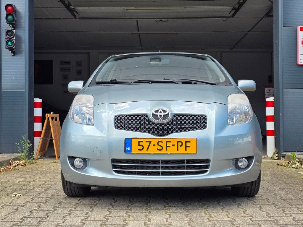 Toyota Yaris 1.3 VVTi Luna MMT / Automaat / Keyless / 100% o, Stof, 4 cilinders, Met garantie (alle), Origineel Nederlands
