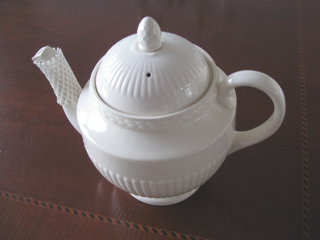 Wedgwood Edme theepot  en hoge suiker schaal zie foto.s, Overige materialen, Overige typen, Ophalen of Verzenden, Zo goed als nieuw