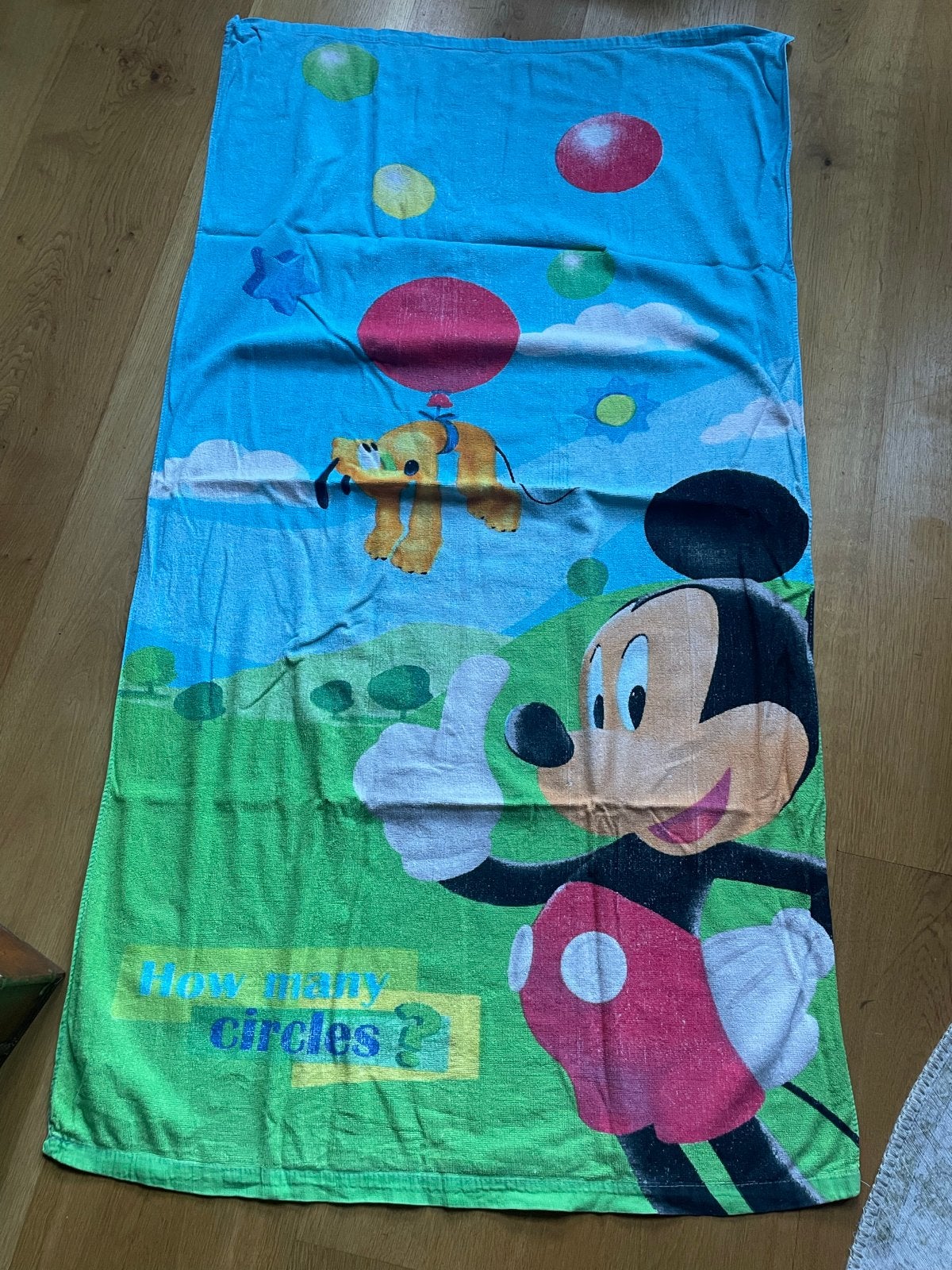 Disney Mickey Mouse en Pluto Strandlaken/Handdoek, Ophalen of Verzenden, Gebruikt