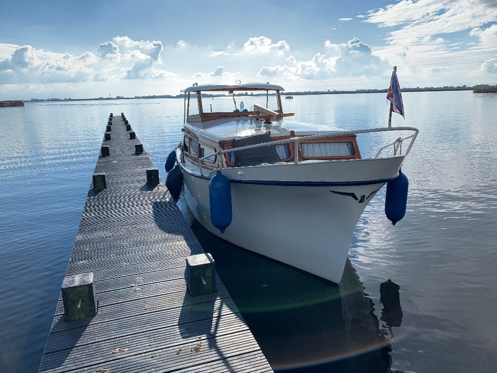 Klassieke Waterland kajuitboot, goed onderhouden!, 70 cm, Diesel, Walstroom, Waterland