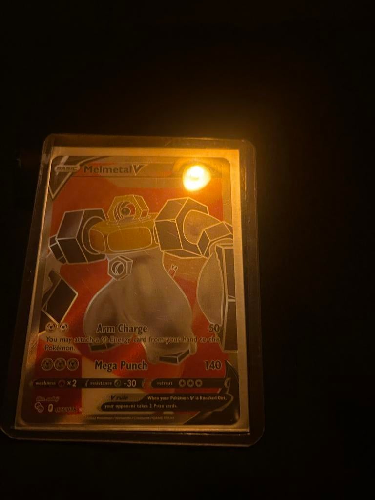 Melmetal V Pokémon kaart, Ophalen of Verzenden, Gebruikt, Losse kaart, Foil