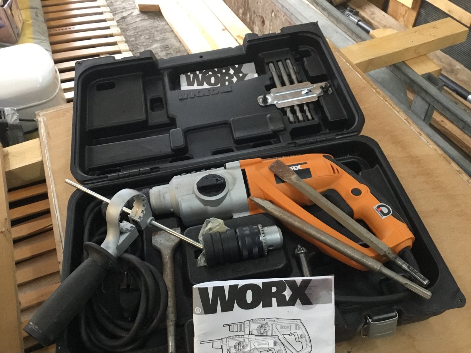Worx WX330 Boor- en Breekhamer in Koffer, Ophalen, Boor- en/of Breekhamer, Klopboormechanisme, Gebruikt