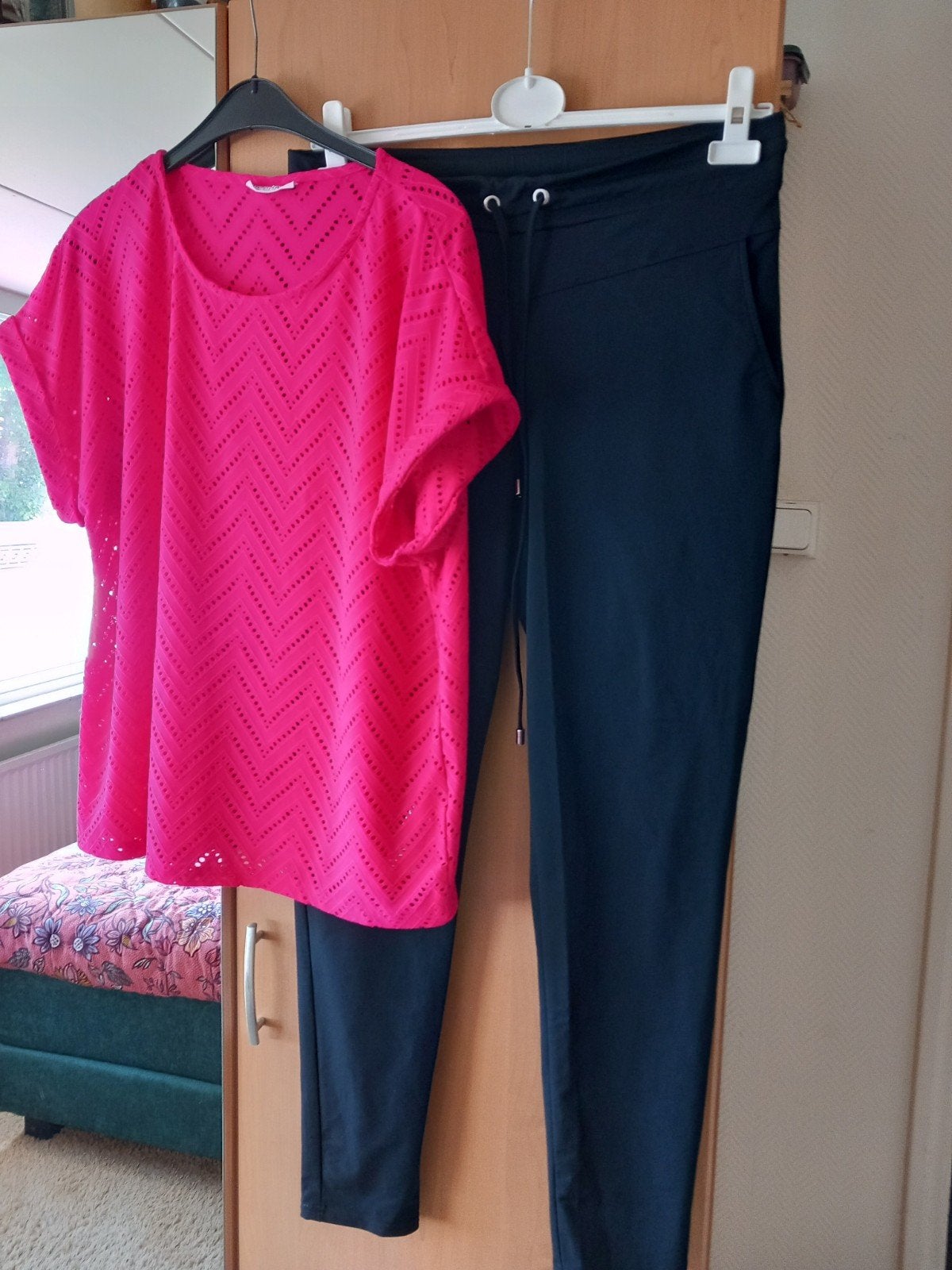 Mooie set travelstof maat xl, Ophalen of Verzenden, Zo goed als nieuw, Maat 46/48 (XL) of groter