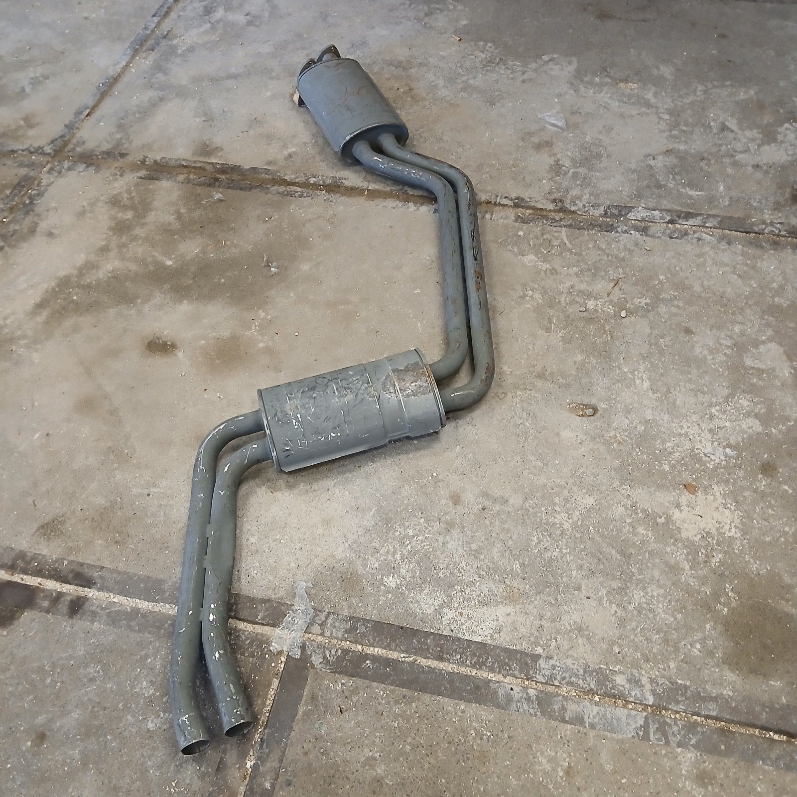 Middendemper uitlaat BMW e23 7 serie nieuw old stock, Ophalen of Verzenden, Nieuw, BMW