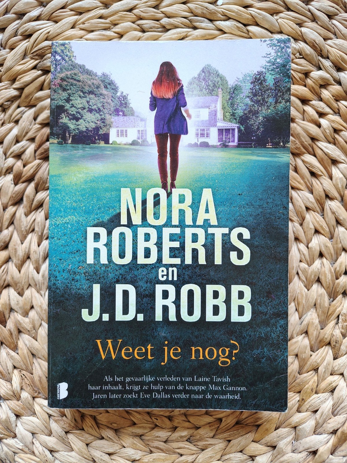 Nora Roberts en J.D. Robb - Weet je nog?, Boeken, Ophalen of Verzenden