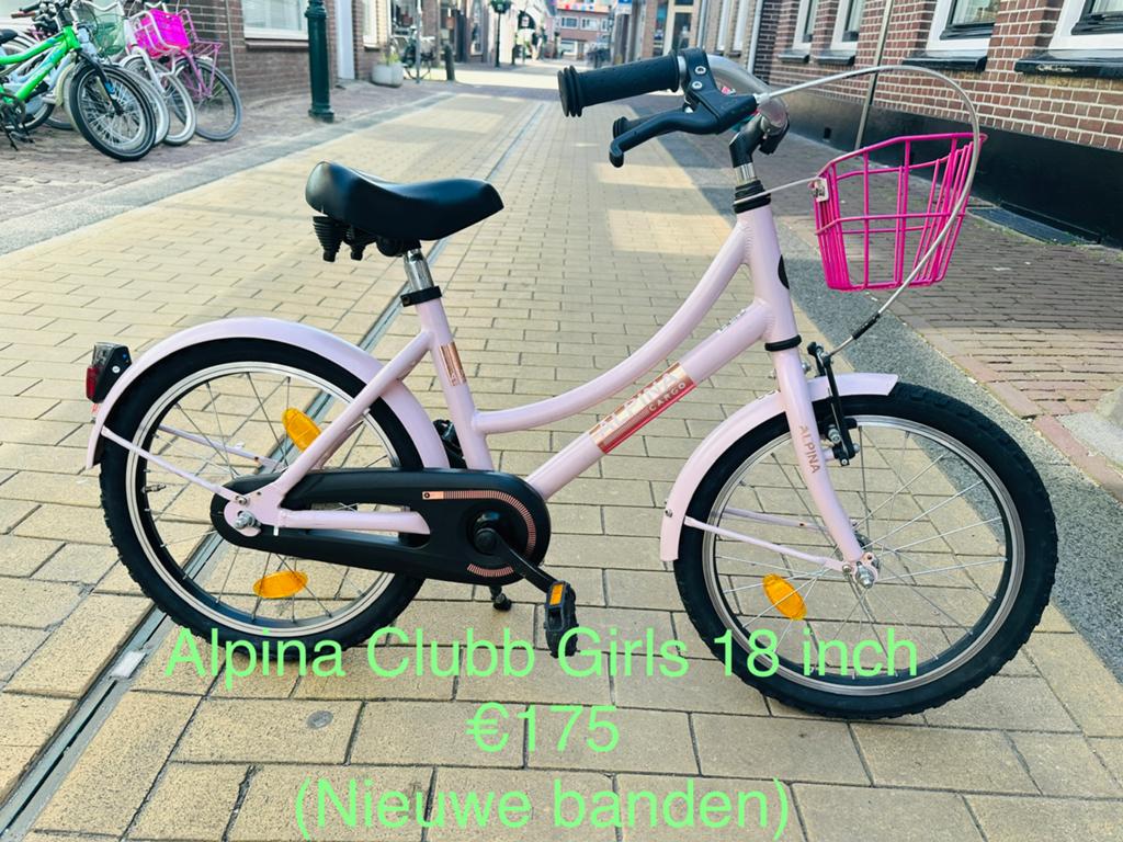 16 en 18 inch meisjesfietsen en Jongensfietsen/ kinderfiets, Ophalen of Verzenden, Zo goed als nieuw, 16 tot 20 inch, Zijwieltjes