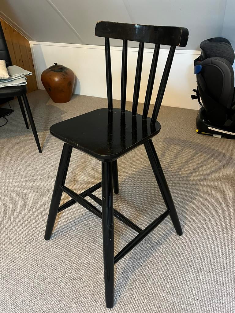 Houten kinderstoel, Huis en Inrichting, Barkrukken, Ophalen, 60 tot 90 cm, Zo goed als nieuw, 1 kruk