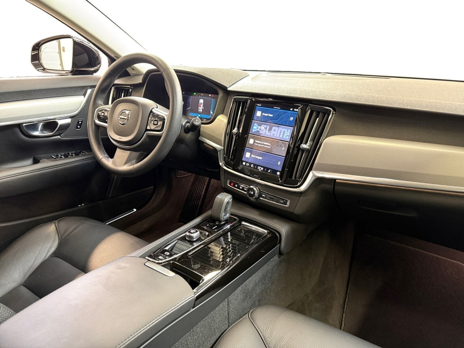 Volvo V90 2.0 T6 Plug-in hybrid AWD Core I Leder I Trekhaak, Auto's, 4 cilinders, 1969 cc, Lichtsensor, Zwart