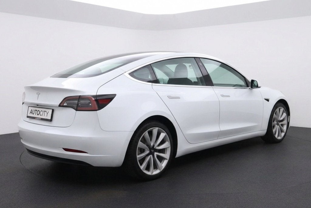 Tesla Model 3 Long Range AWD 75kWh | Autopilot | Trekhaak |, Automaat, 0 cilinders, 530 km, Origineel Nederlands