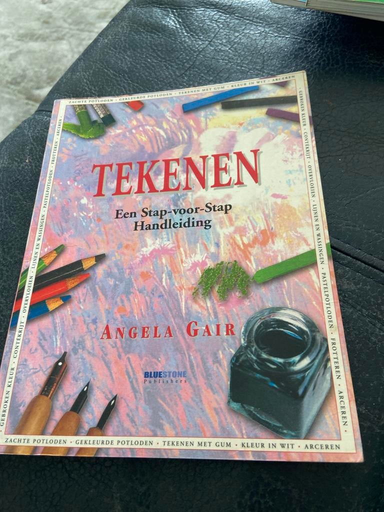 Tekenen: Een Stap-voor-Stap Handleiding door Angela Gair, Hobby en Vrije tijd, Tekenen, Ophalen of Verzenden, Gebruikt, Boek of Gids