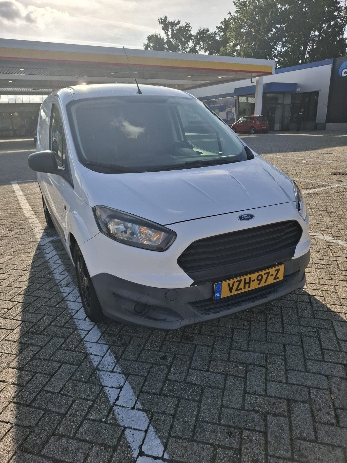 Ford Transit Courier GB 1.0 Ecoboost 100pk 2014 Wit, Stof, 100 pk, Wit, Radio