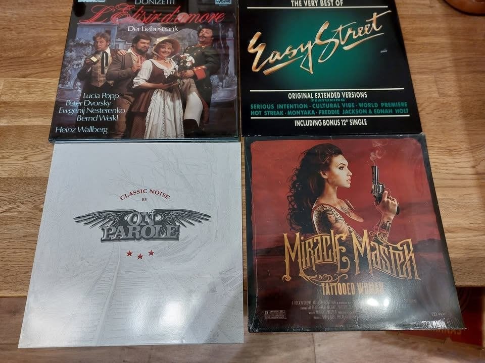 5 Bananen Dozen Met Nieuwe Lp's,, Cd's en Dvd's, Vinyl | Verzamelalbums, Overige genres, Ophalen of Verzenden, Inclusief binnenhoes