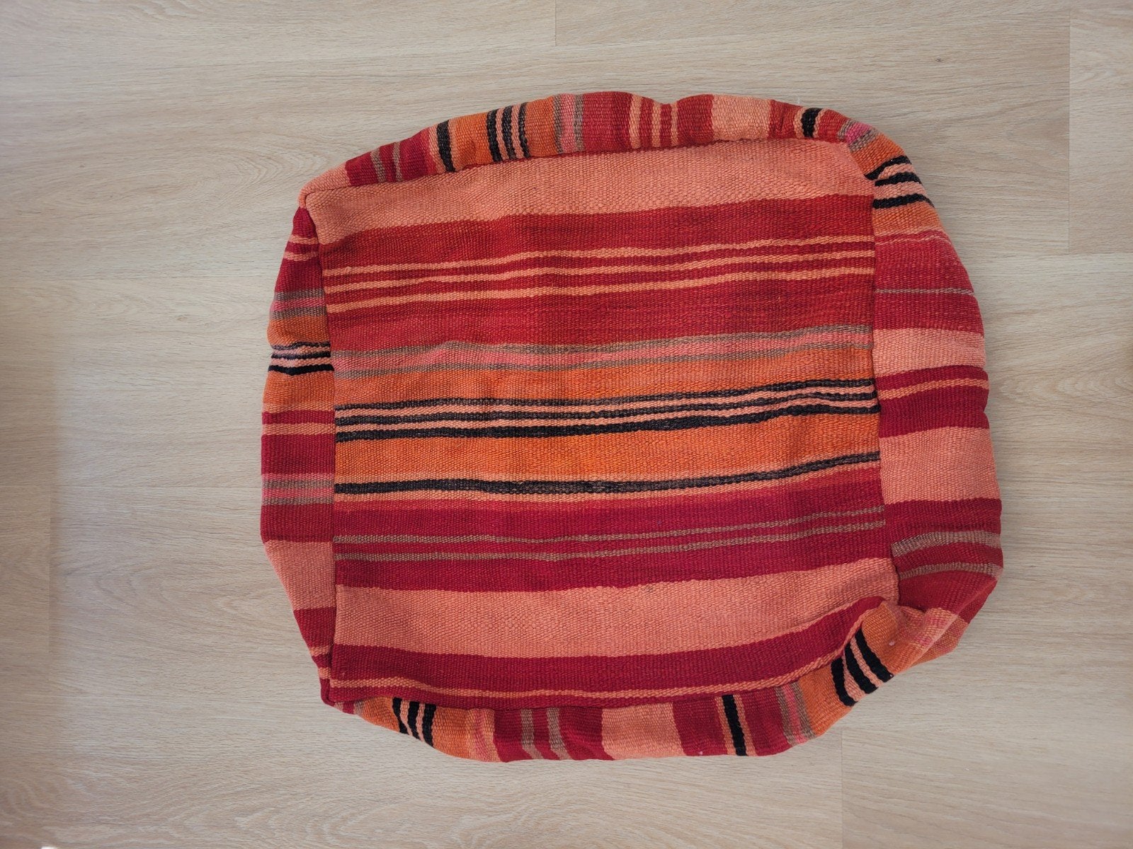 Marokkaanse kelim berber poef/vloerkussen, Nieuw, Ophalen of Verzenden, 50 tot 75 cm, Vierkant