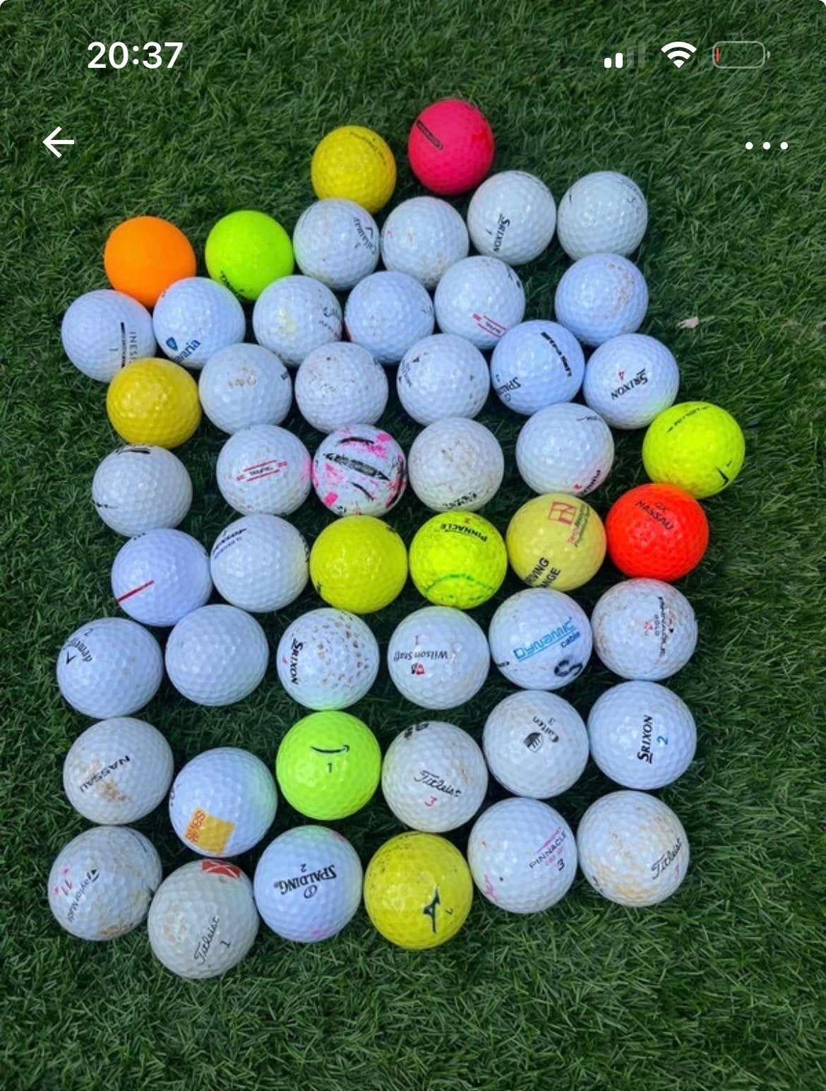 100 Diverse golfballen - Gebruikt maar in goede staat, Sport en Fitness, Ophalen of Verzenden, Gebruikt, Bal(len), Overige merken