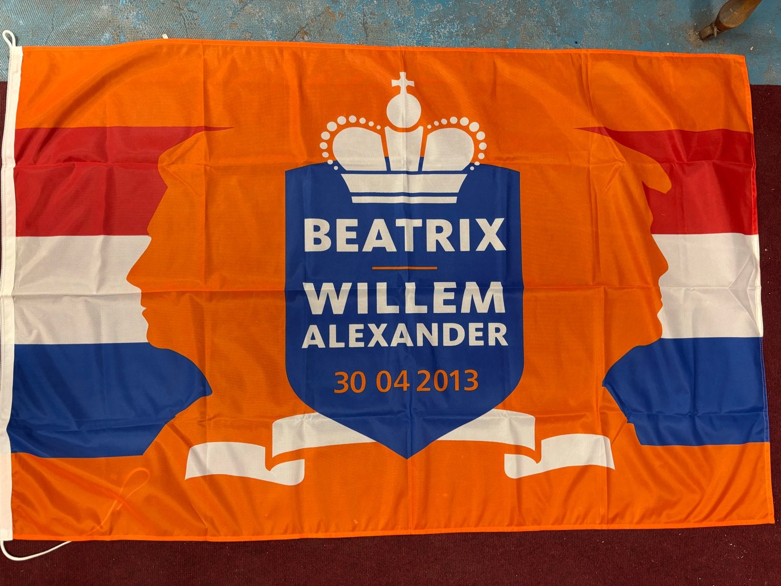 Vlag ter gelegenheid troonopvolging 30-04-2013, Ophalen of Verzenden, Nieuw