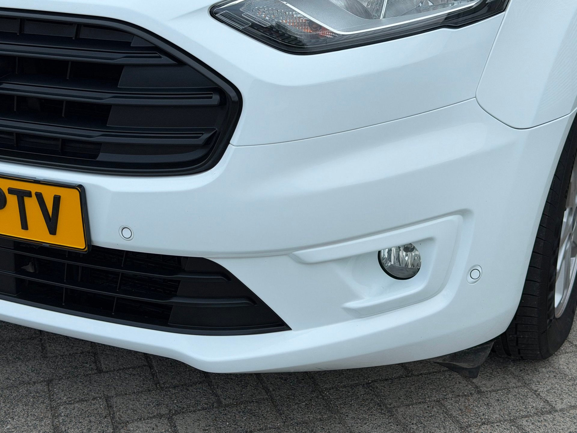 Ford TRANSIT CONNECT 1.5 EcoBlue L2 Limited 120pk Clima/ ACC, Voorwielaandrijving, Automatische klimaatregeling, Stof, Gebruikt