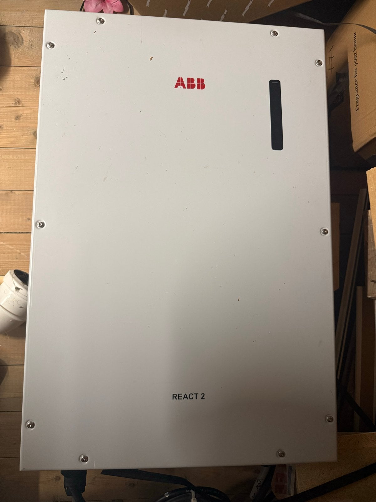 ABB REACT2 4 kWh thuisbatterij + 2x 5 kW omvormer | Compleet, Ophalen, Gebruikt, Compleet systeem, 200 wattpiek of meer