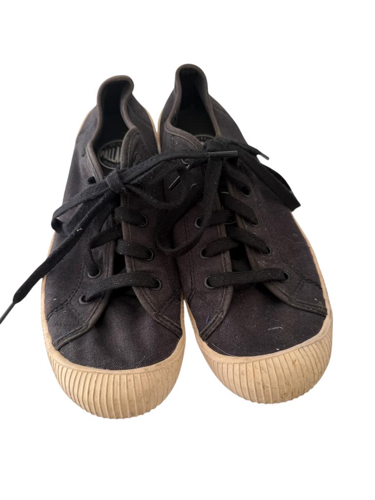 Palladium veterschoenen 41,5, Zwart, Ophalen of Verzenden, Sneakers of Gympen, Zo goed als nieuw
