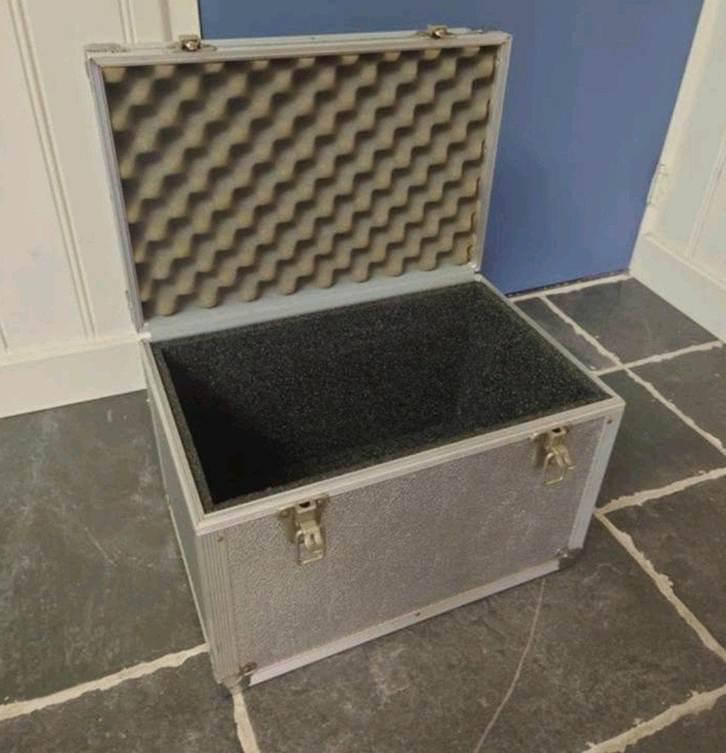 Flightcase (44L x 29B x 30H) met mooie binnenvoering!, Muziek en Instrumenten, Behuizingen en Koffers, Ophalen, Gebruikt, Overige instrumenten