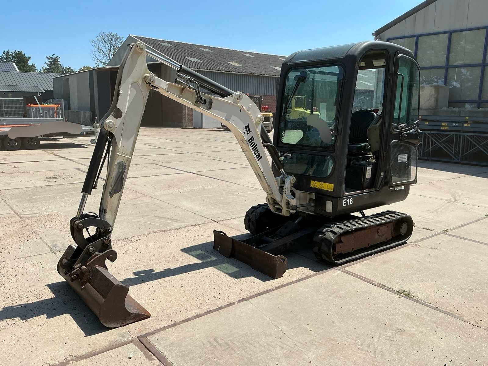 Bobcat - 2011 - E16 - Minigraafmachine, Graafmachine