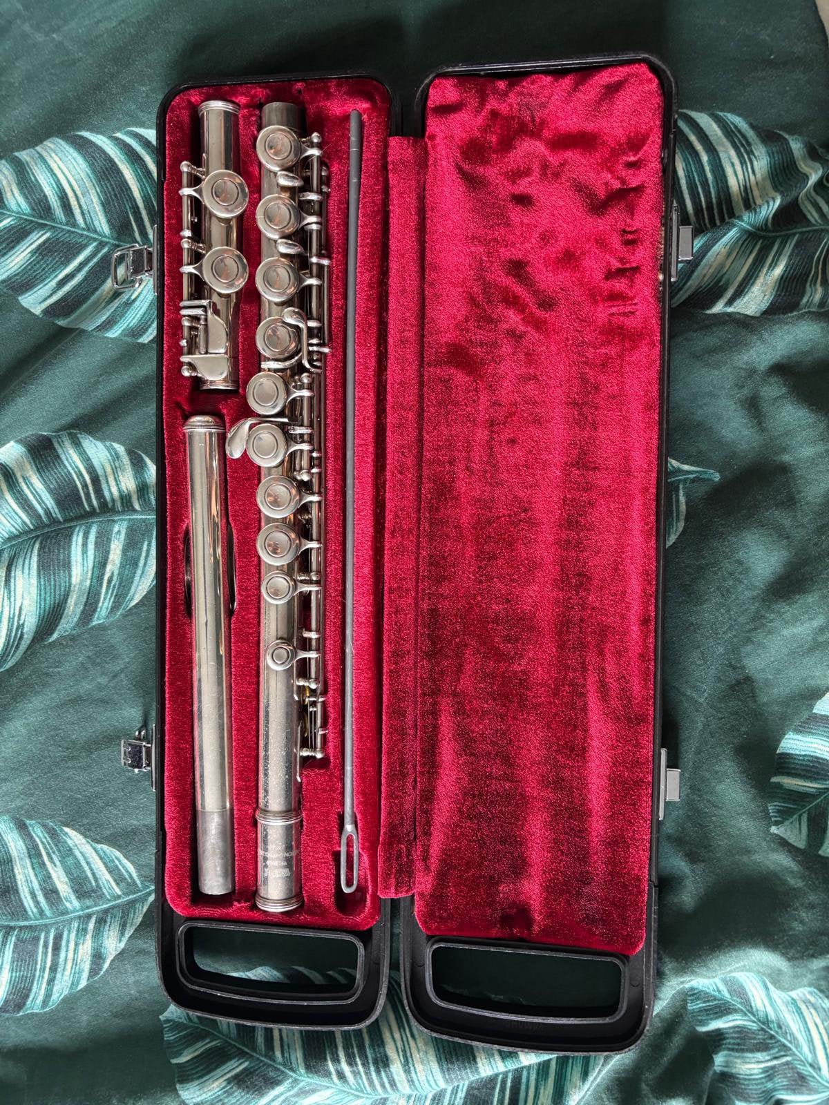Yamaha YFL-211S Dwarsfluit Complete Set!, Ophalen of Verzenden, Zo goed als nieuw, Dwarsfluit, Met koffer of tas