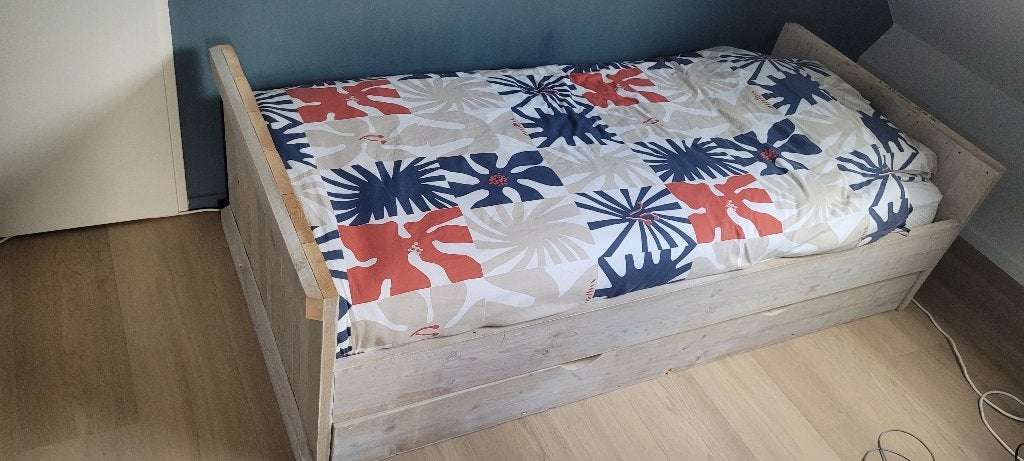 steigerhouten bed 90*200, Ophalen, 90 cm, Eenpersoons, Bruin