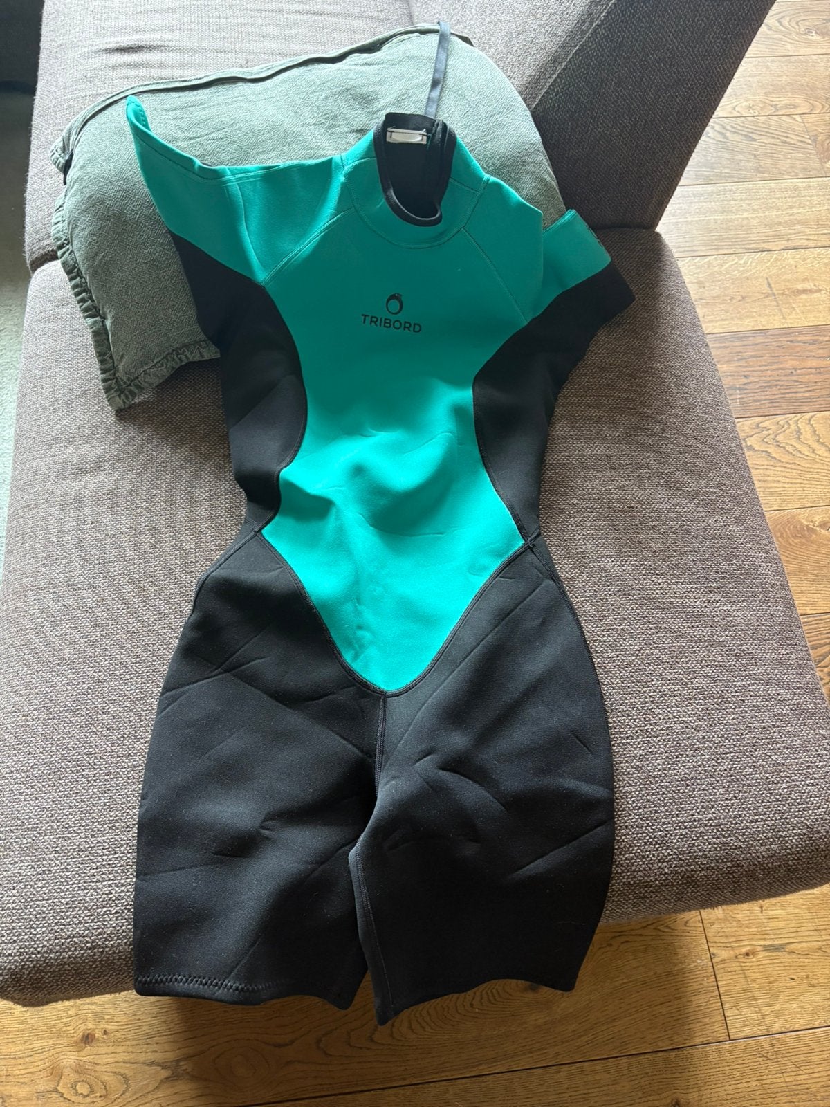 Wetsuit … korte broek en korte mouw, Watersport en Boten, Ophalen, Zo goed als nieuw, Kind, Wetsuit