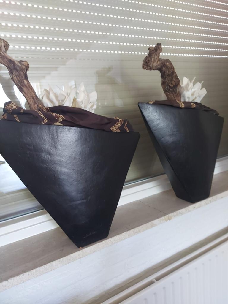 Decoratieve vazen met hout en kunstbloemen, Hout, Zwart, Ophalen of Verzenden, Zo goed als nieuw