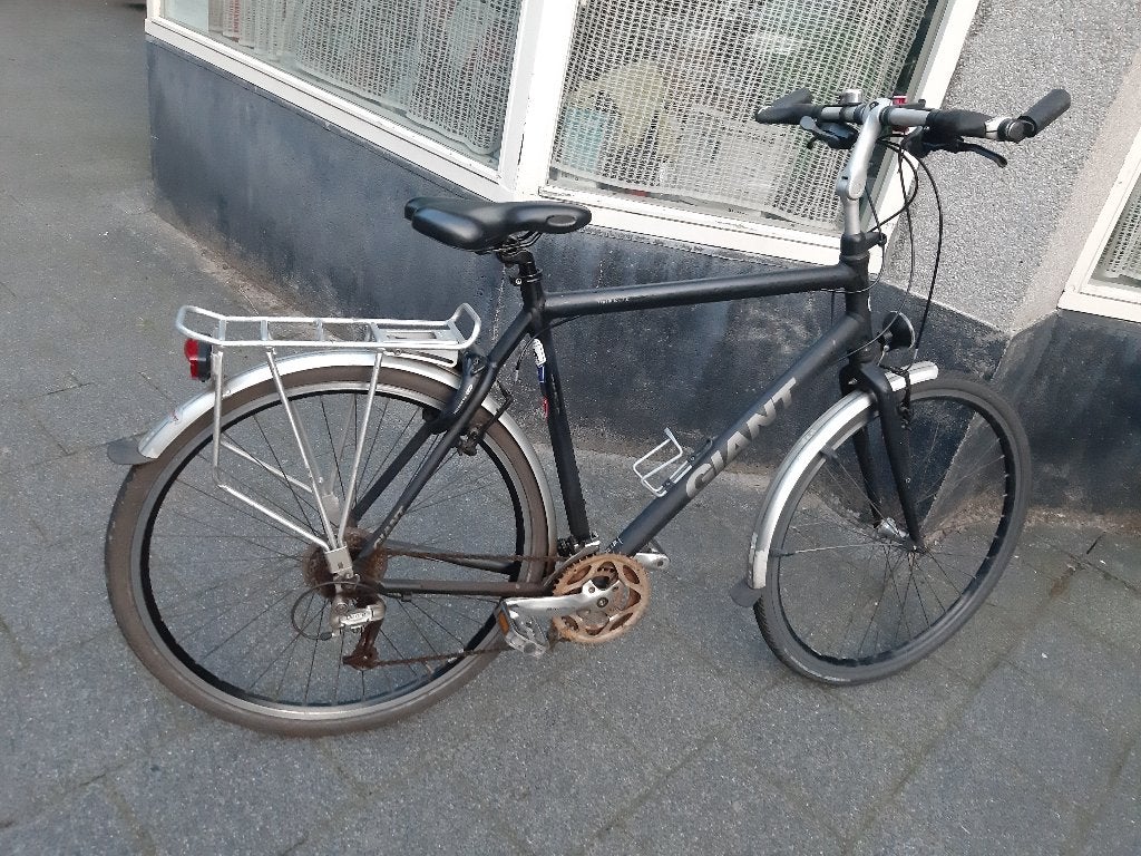 Giant zwarte heren fiets, jongensfiets, 28 inch, Expedetin.3, Gebruikt, Velgrem, Versnellingen, Giant