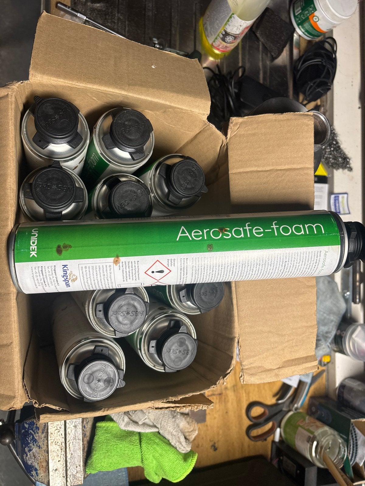 Aerosafe-foam spuitbussen - Nieuw in doos, Ophalen, Nieuw