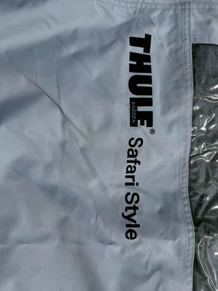 Thule Omnistor voorpaneel 375 m x 212 cm, Ophalen of Verzenden, Gebruikt, Polyester, Thule