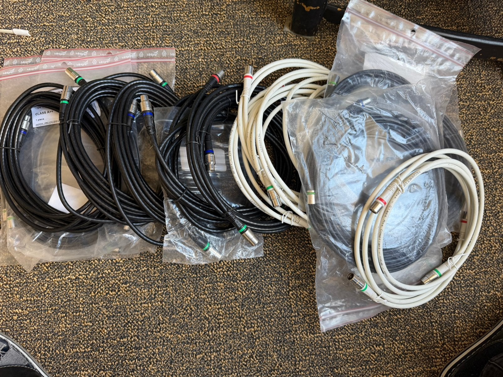 22 stuks nieuwe coax kabels diverse lengtes, Ophalen, Nieuw, Minder dan 2 meter, Coaxiale kabel
