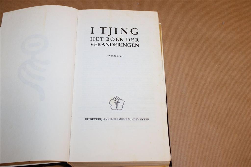 I Tjing Boek der Veranderingen — Jung, Wilhelm Vintage 1975, Ophalen of Verzenden, Gelezen, Overige onderwerpen, Achtergrond en Informatie