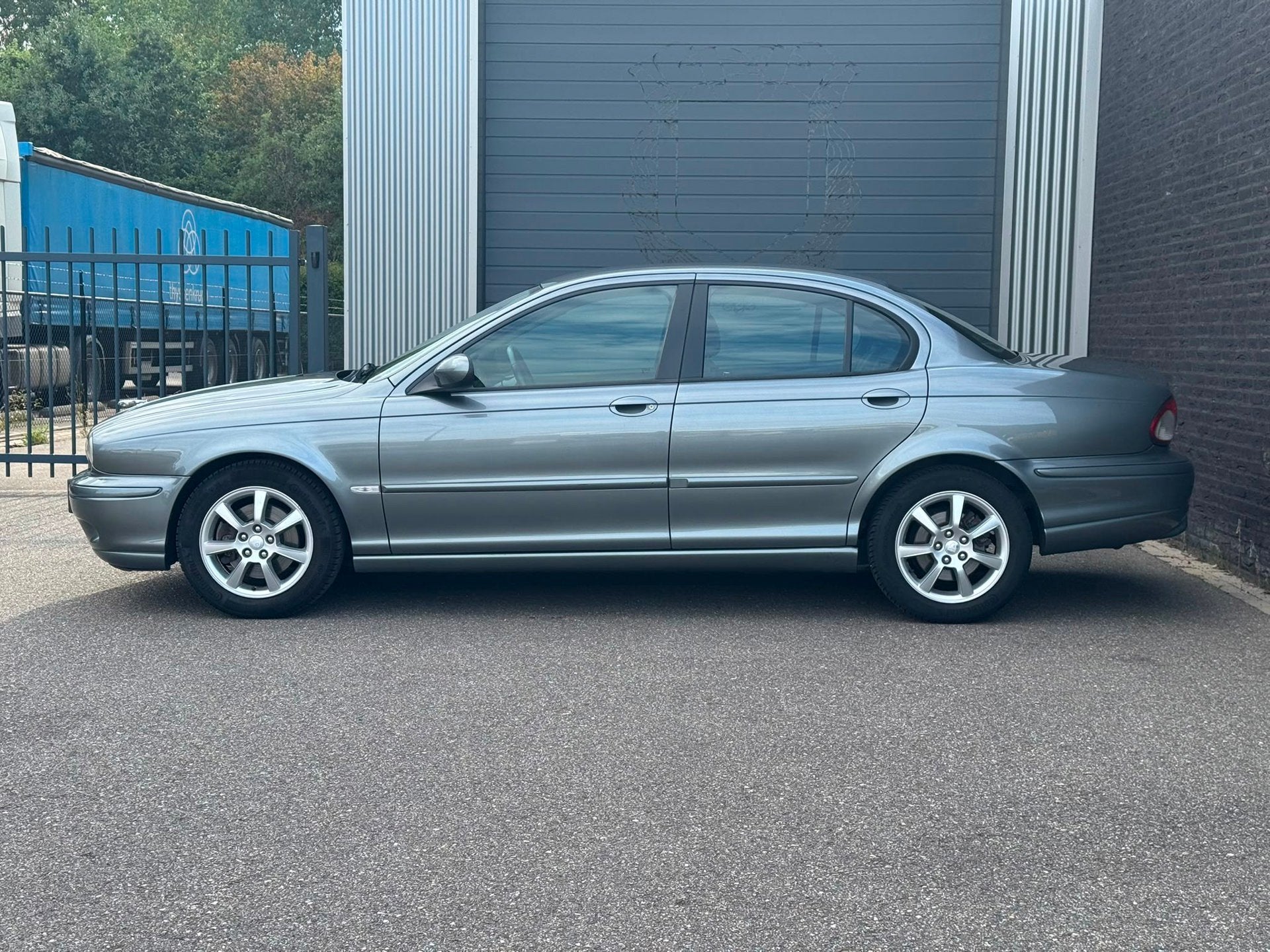 Jaguar X-type 2.0 V6 Automaat|Ecc|Nap, Stof, Gebruikt, Grijs, 1371 kg