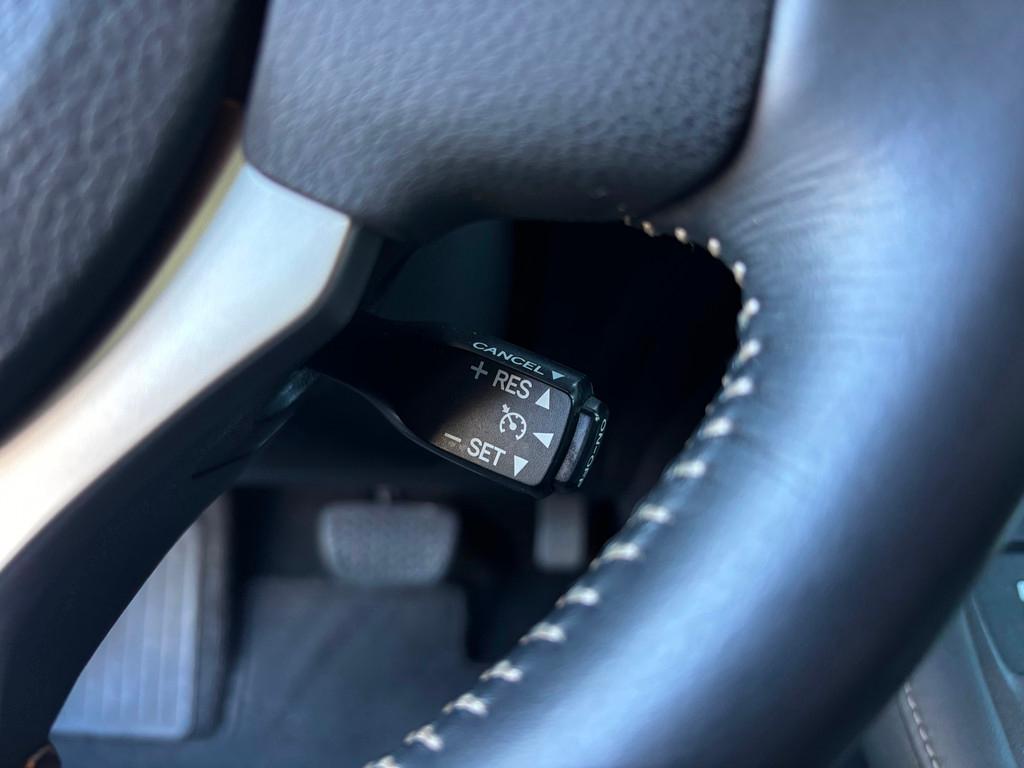 Lexus CT Lexus CT 200h Business Line|Camera|Navi|Cruise|Auto, Stof, Gebruikt, 4 cilinders, Wit