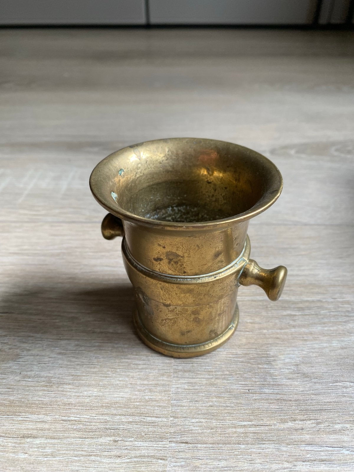 Antieke bronzen vijzel met handvat, Antiek en Kunst, Antiek | Koper en Brons, Ophalen of Verzenden, Brons
