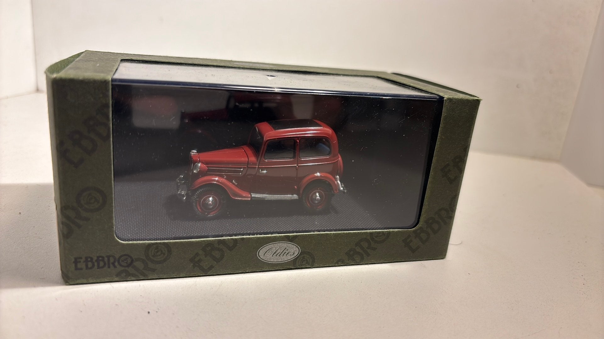 Datsun 17 sedan 1938 ebbro 1.43, Ophalen of Verzenden, A, A, A